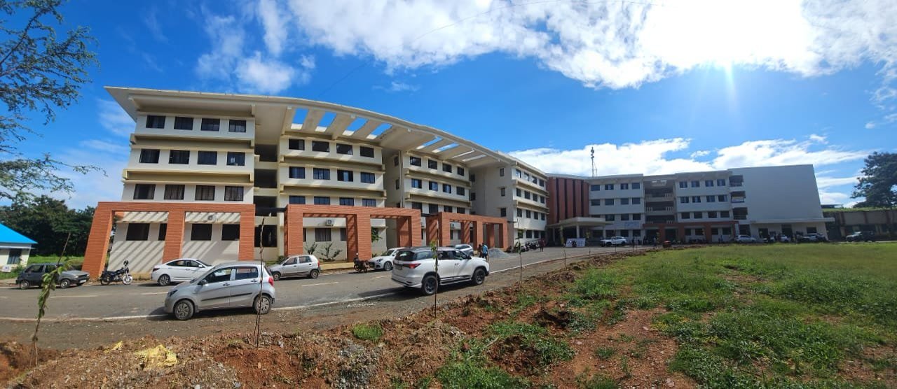 The completed classroom complex at UBDT Davangere.